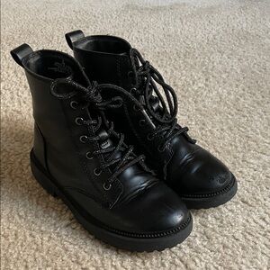 Size 1 Girls Black Lace-Up Combat Boots